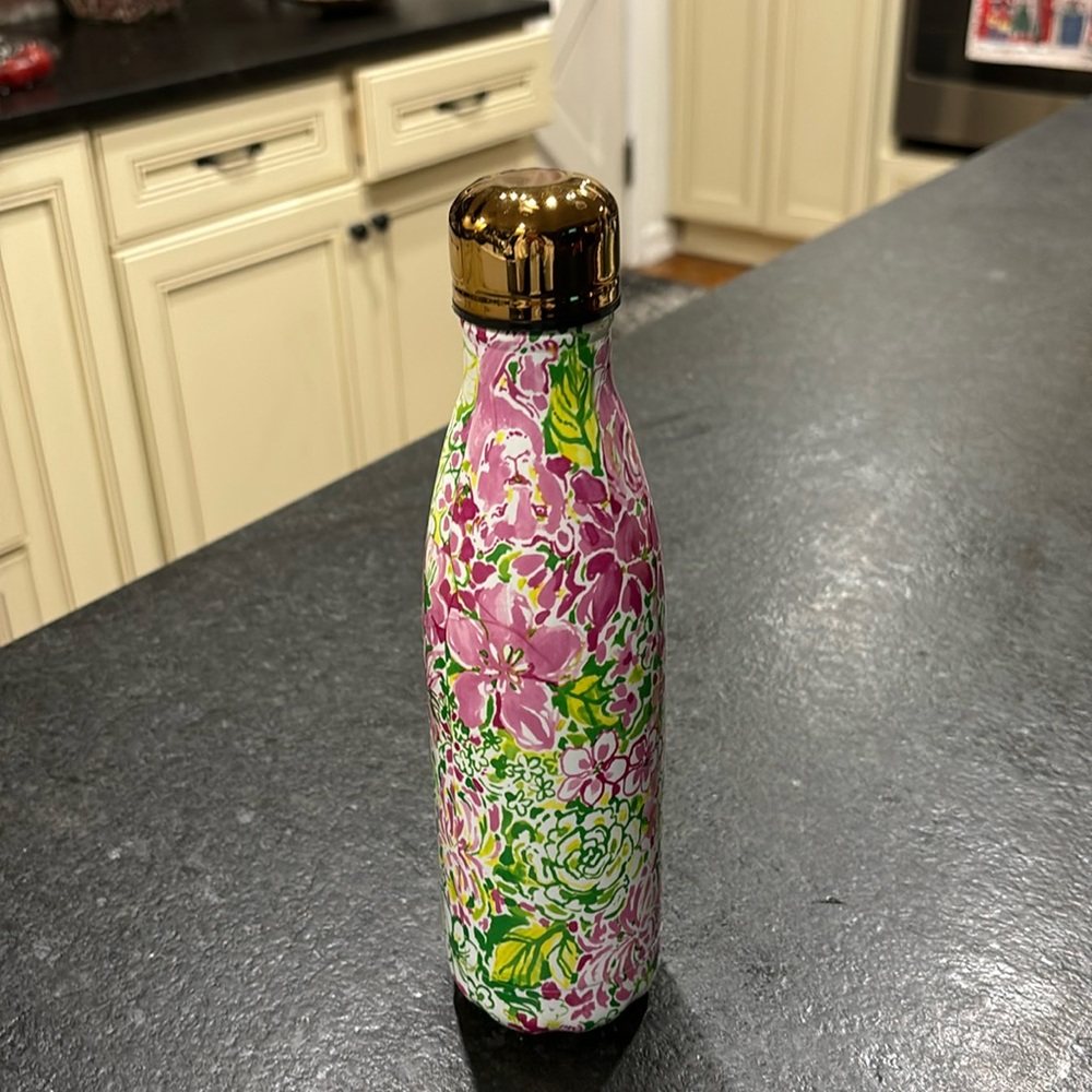 Lilly‎ Pulitzer NIB Swell Let’s Cha Cha 25oz Bottle